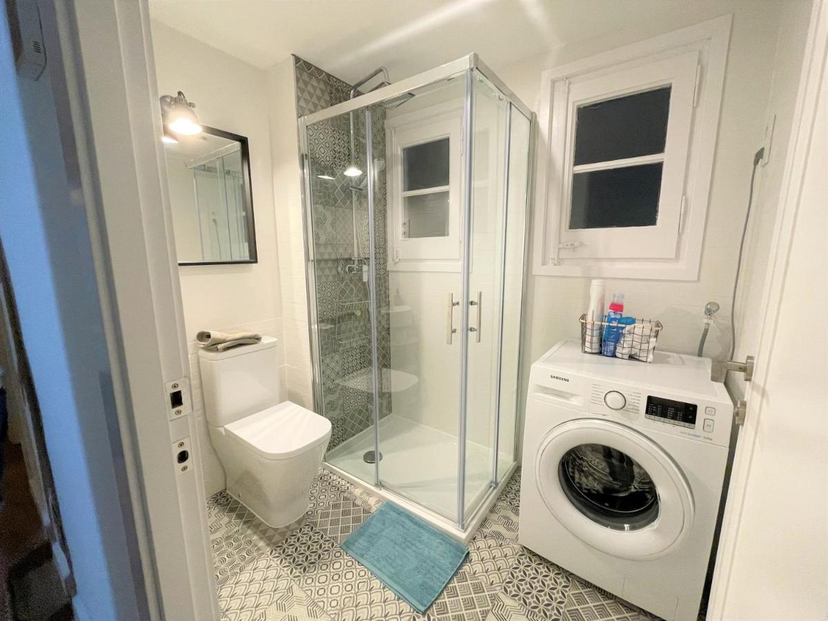 Charming Appartement In The Heart Of Barcelona Exterior photo